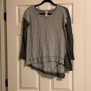 High Low Raw Hem Sweatshirt